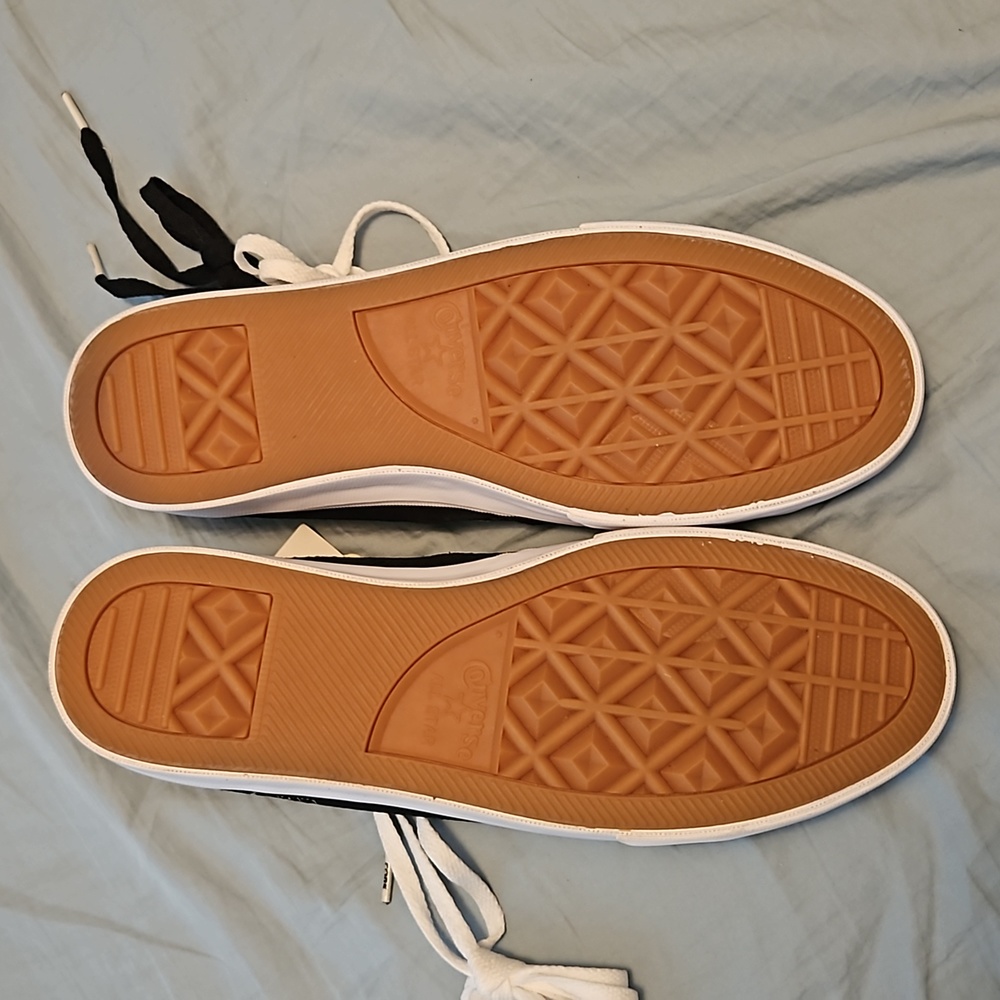 Converse - Picture 7 of 8